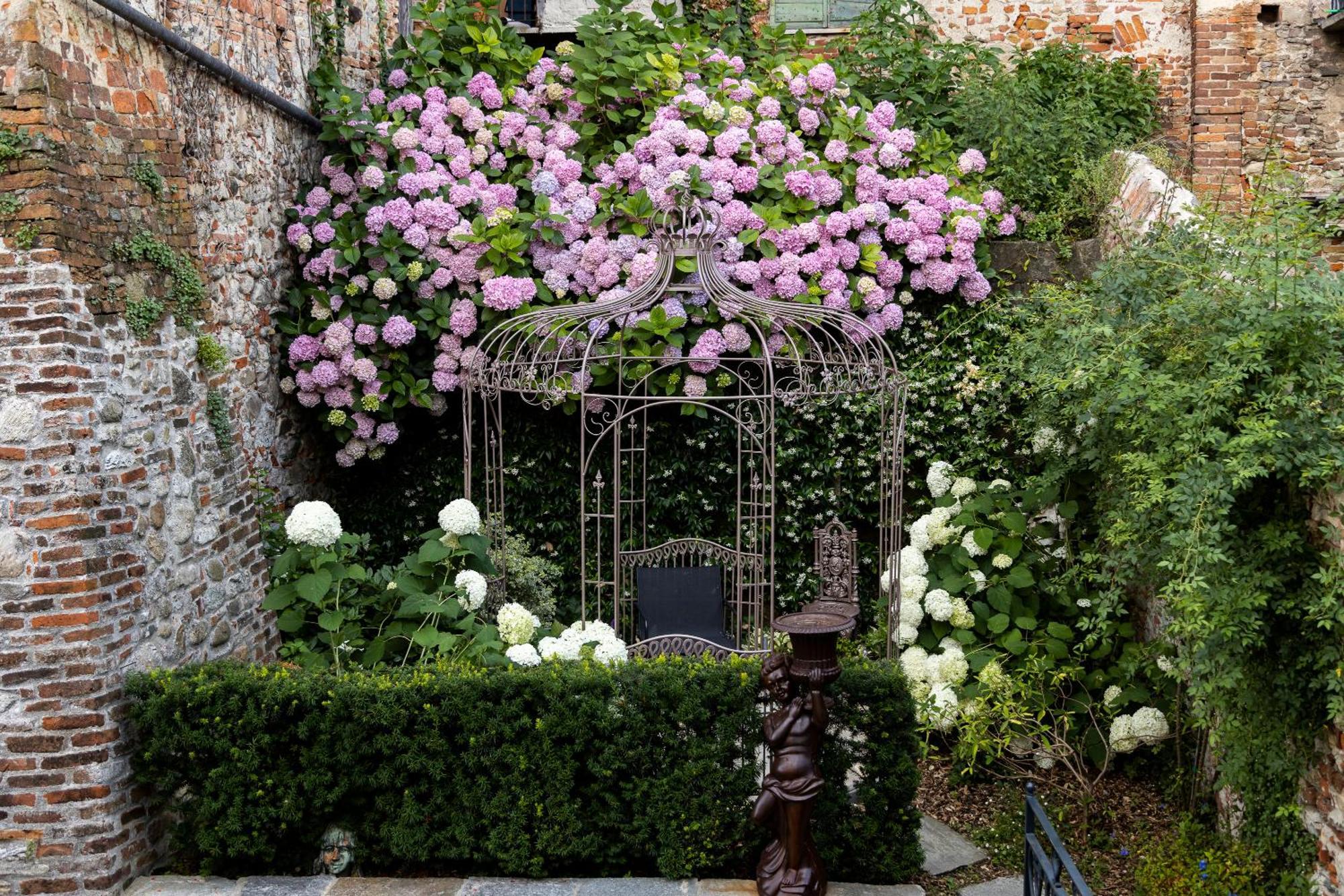 Palazzo Fauzone Relais Bed & Breakfast Mondovi Exterior photo